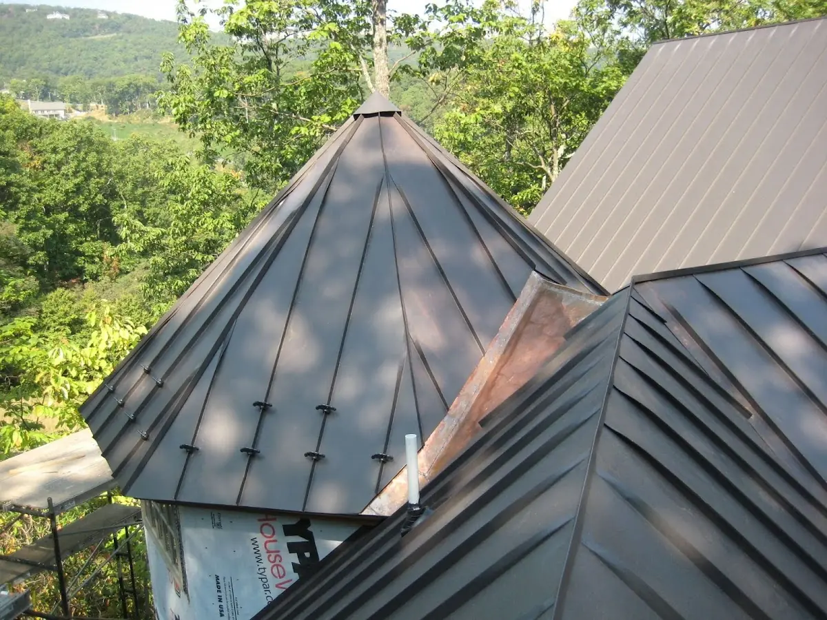 Professional Roof Tarp Installation by Craftsman Roofing in Cincinnati